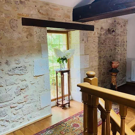 Moulin Du Fontcourt 4*