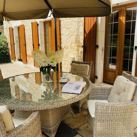 Moulin Du Fontcourt 4*