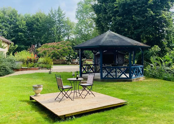 Moulin Du Fontcourt 住宿加早餐酒店 4*