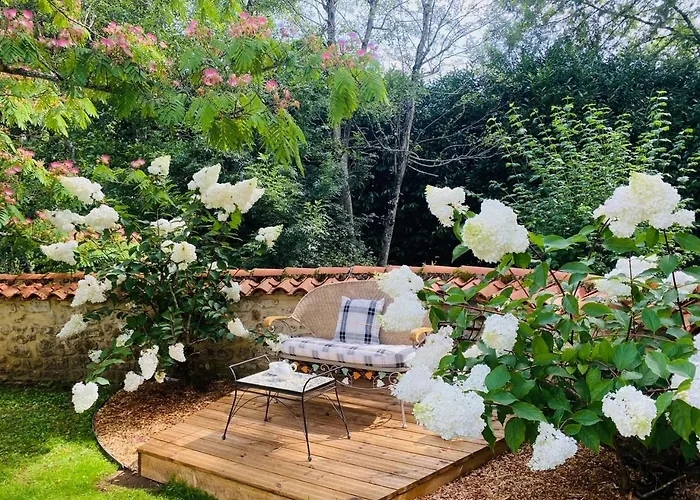 住宿加早餐酒店 Moulin Du Fontcourt Chasseneuil-sur-Bonnieure