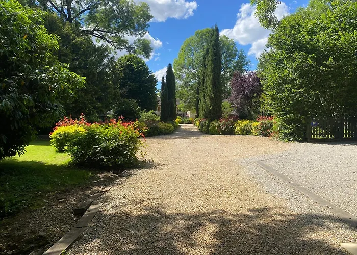 Moulin Du Fontcourt 住宿加早餐酒店 4*